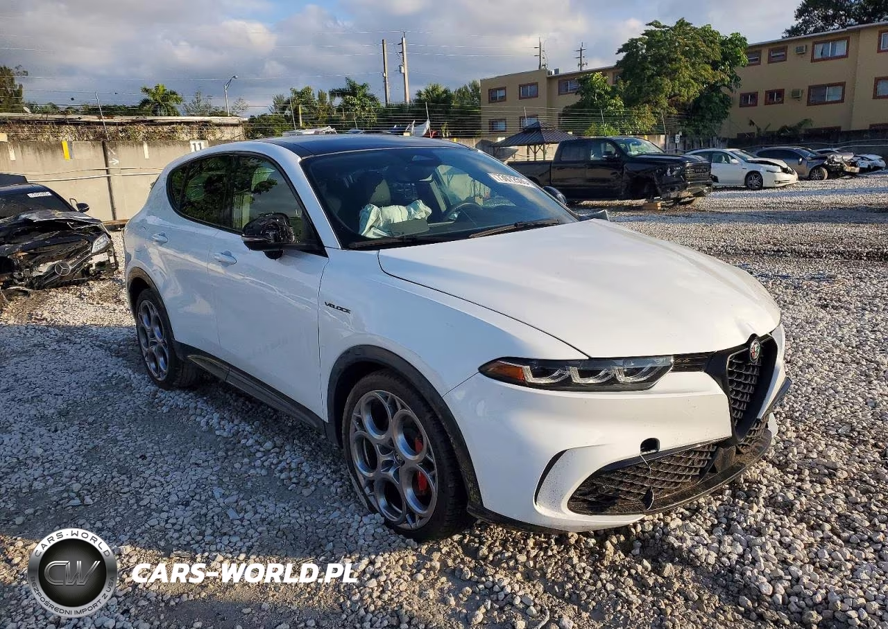 2024 Alfa Romeo Tonale Veloce VIN:ZASPATDW0R3048917 - 4