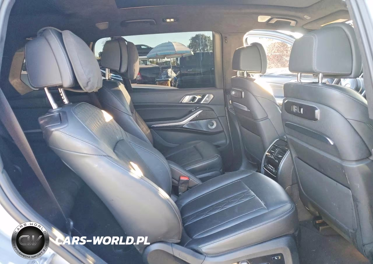 2025 BMW X7 M60I VIN:5UX33EM06S9X01439 - 11