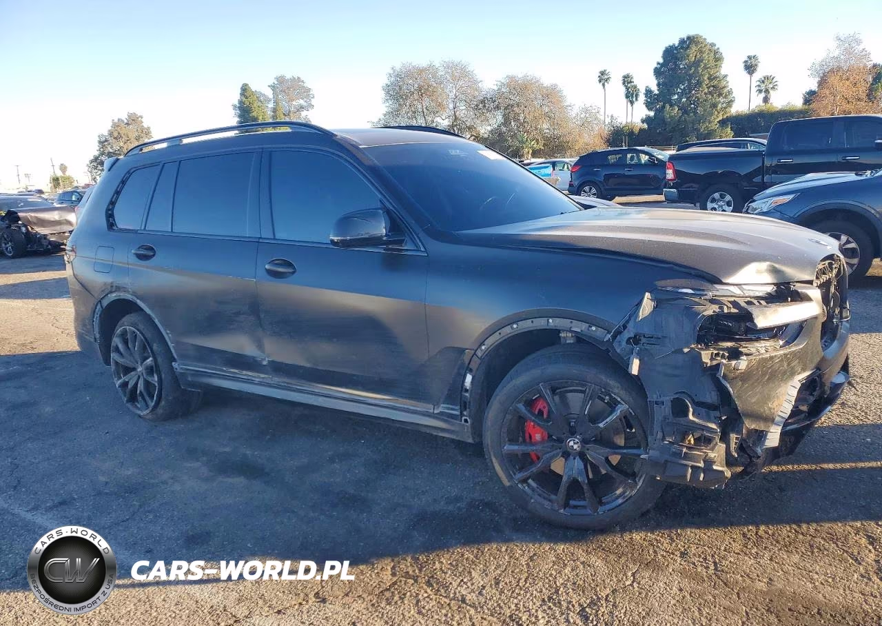 2025 BMW X7 M60I VIN:5UX33EM06S9X01439 - 4