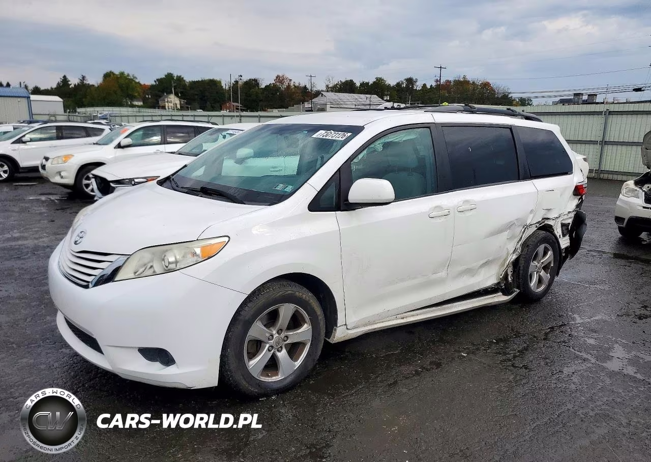 2017 Toyota Sienna Le
