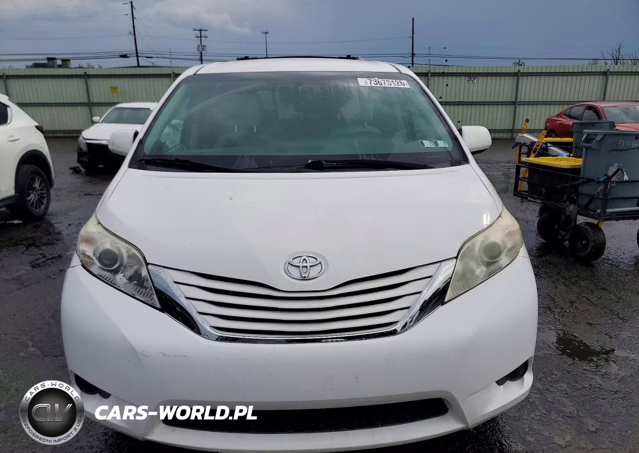 2017 Toyota Sienna Le VIN:5TDKZ3DC2HS870412 - 5