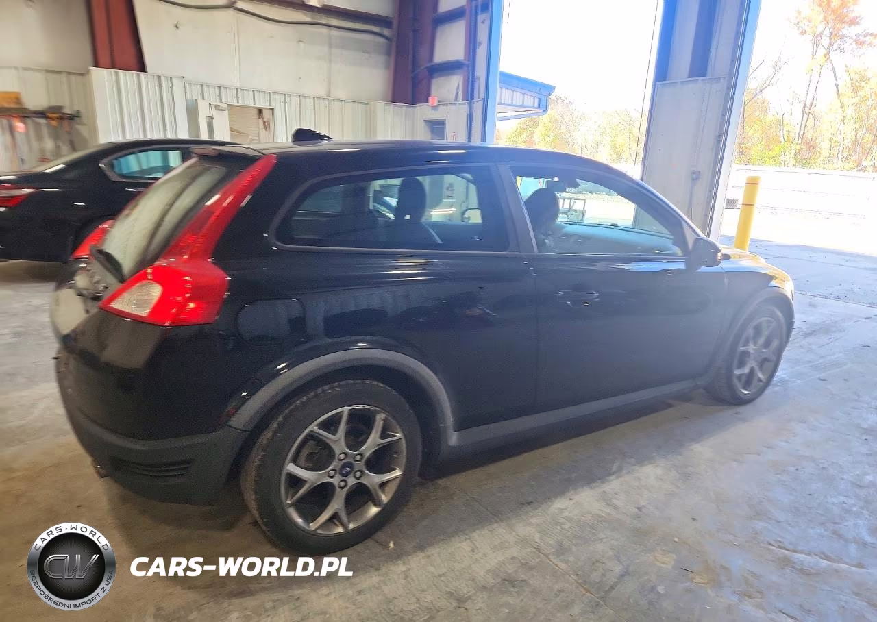 2010 Volvo C30 T5 VIN:YV1672MK5A2177561 - 3