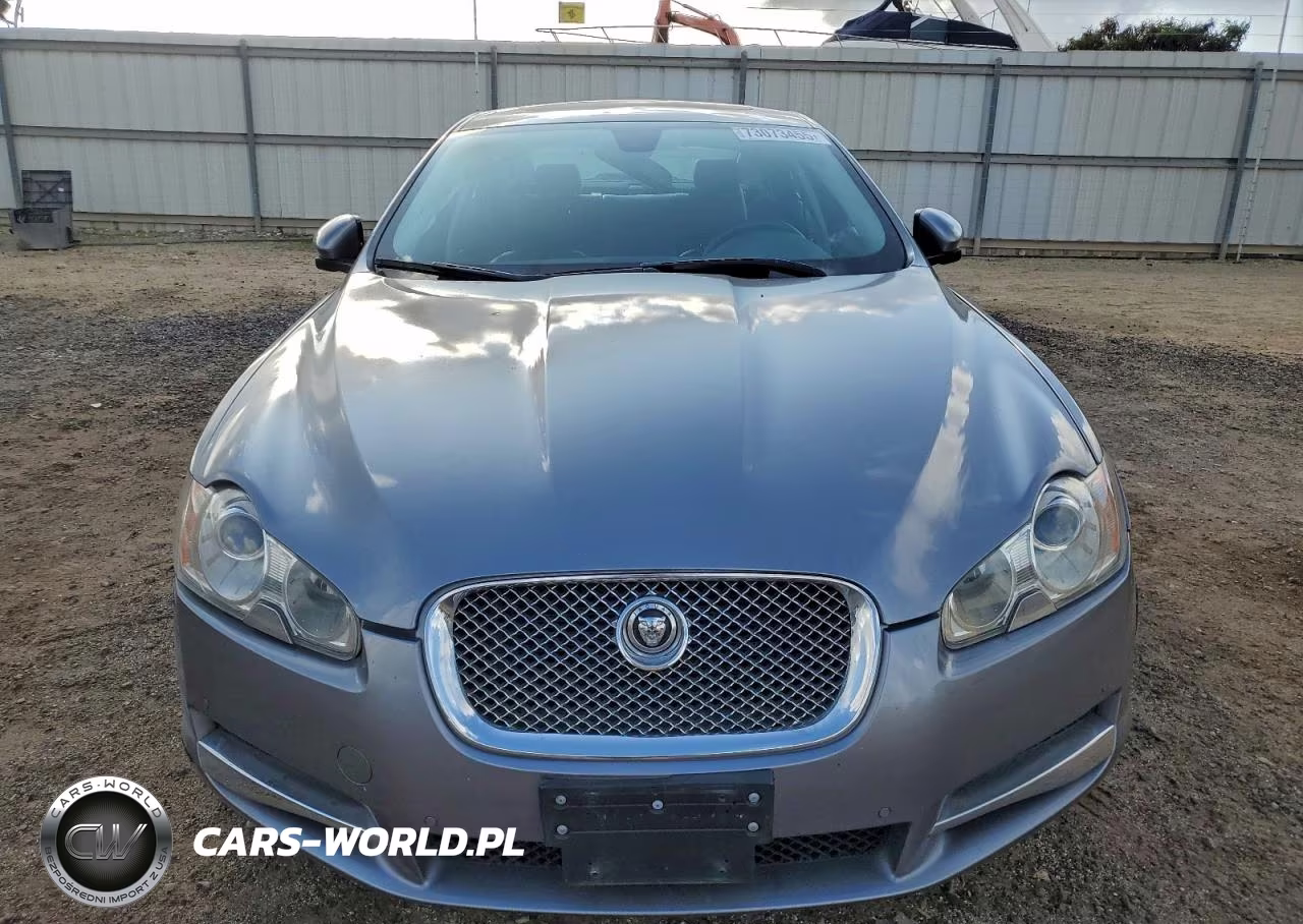 2011 Jaguar Xf Premium VIN:SAJWA0GB3BLS10982 - 5