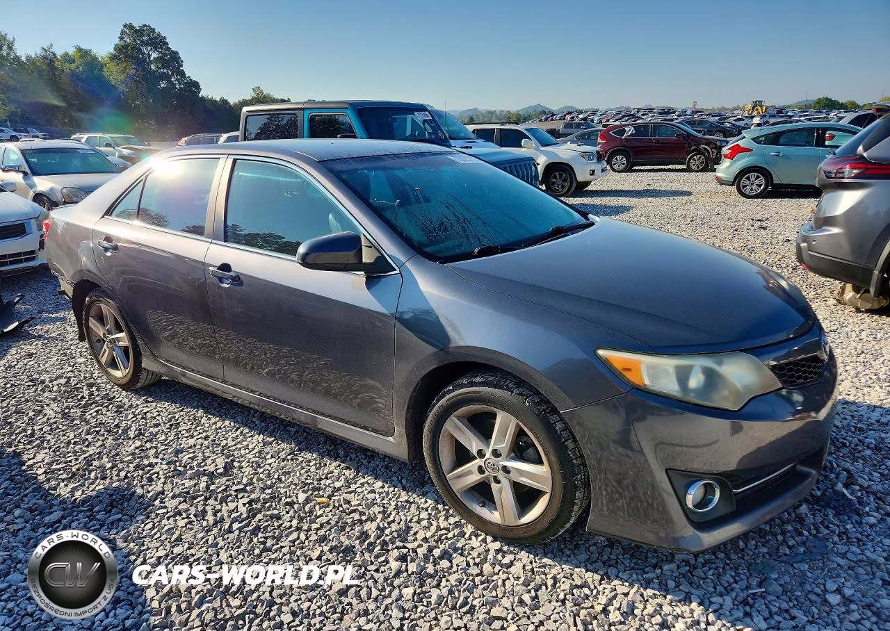 2014 Toyota Camry Se VIN:4T1BF1FK1EU331915 - 4