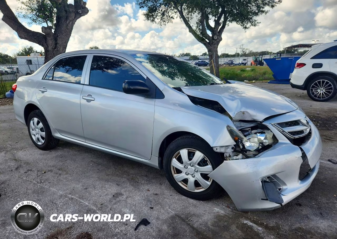 2011 Toyota Corolla Base VIN:2T1BU4EE9BC562111 - 4