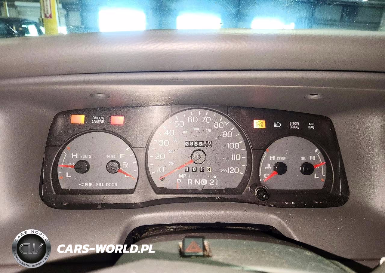 2005 Mercury Grand Marquis Gs VIN:2MEFM74W65X628013 - 9