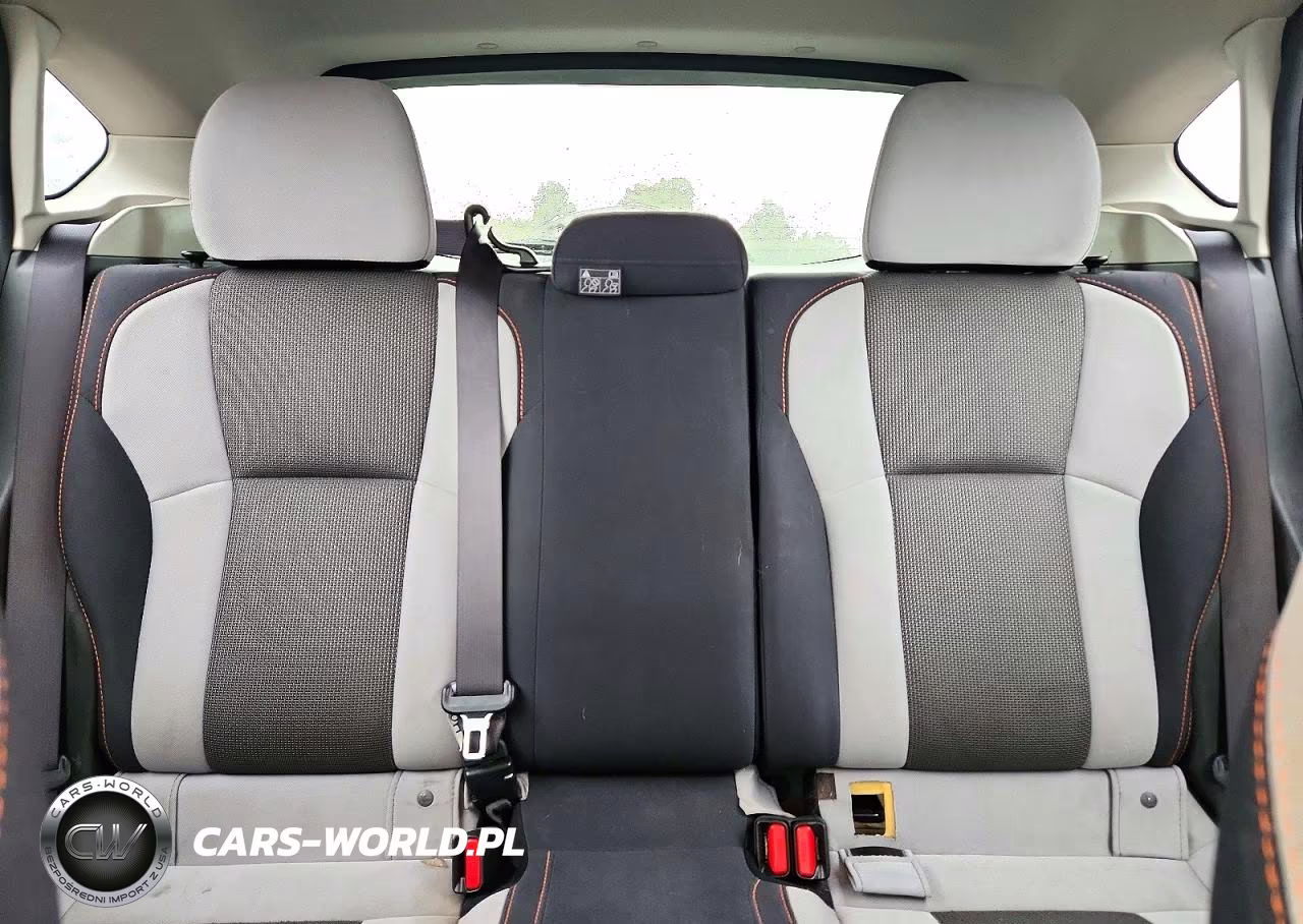 2019 Subaru Crosstrek Premium VIN:JF2GTACC2KH241758 - 10