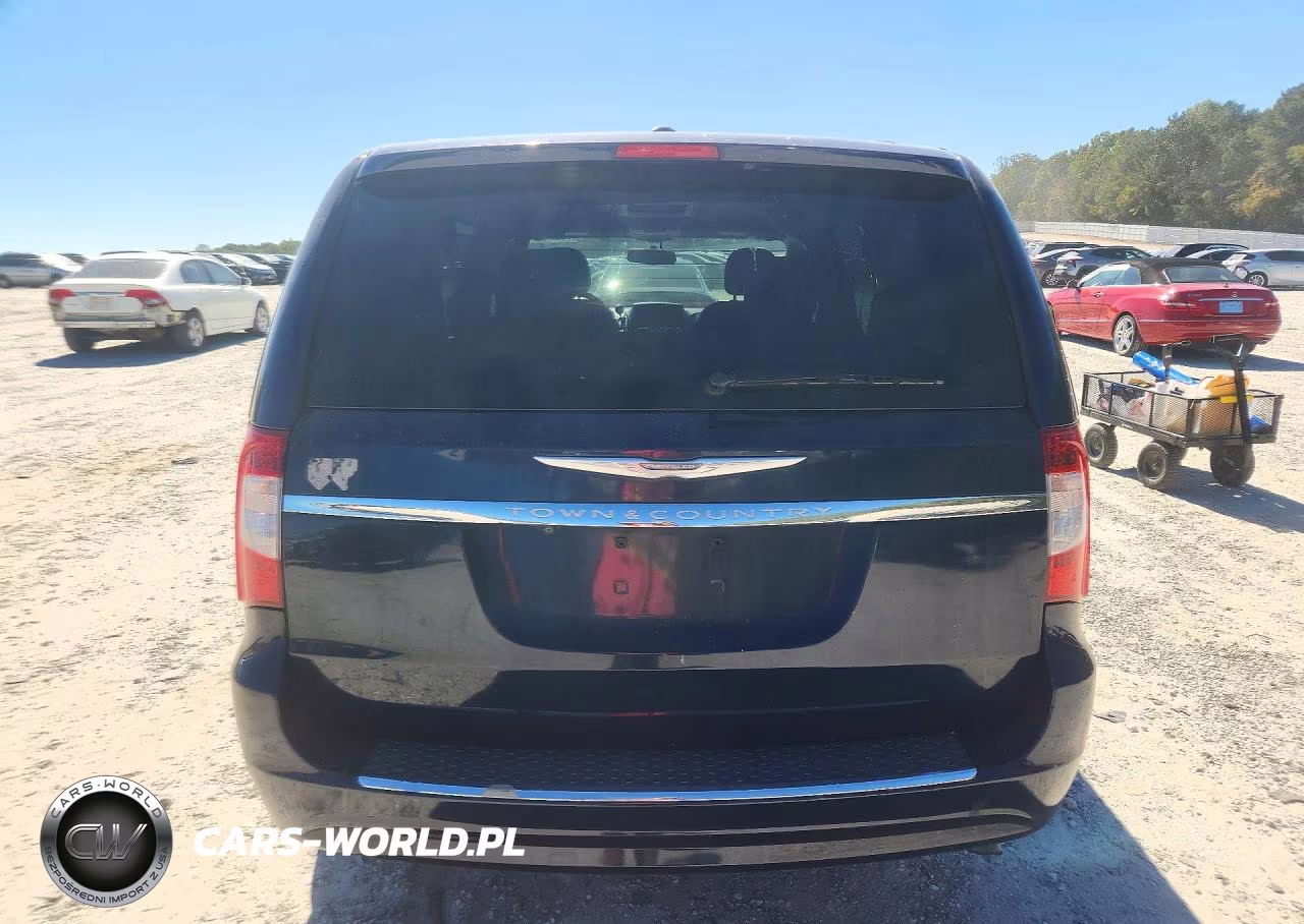 2015 Chrysler Town & Country Touring VIN:2C4RC1BG9FR727229 - 6