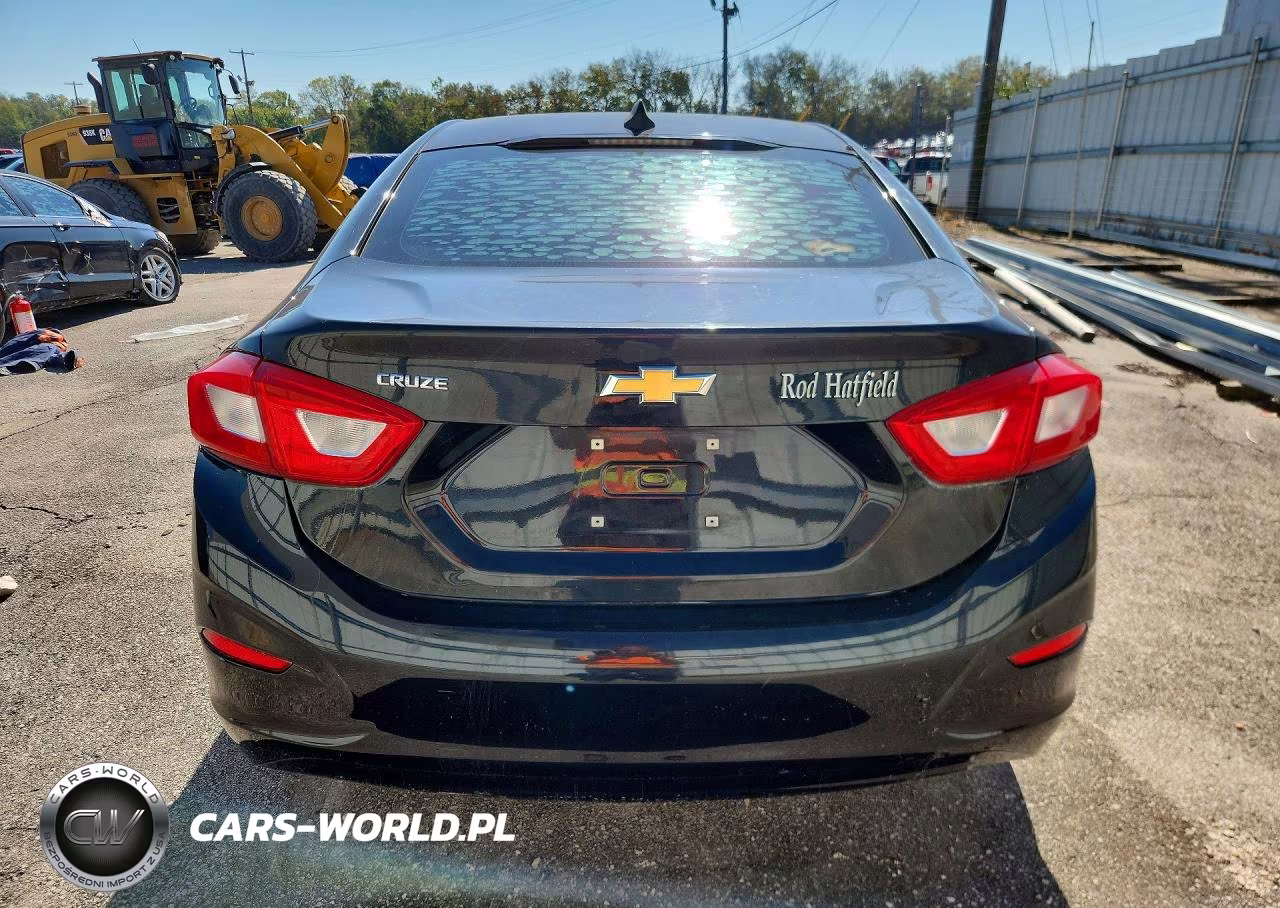 2016 Chevrolet Cruze Ls VIN:1G1BC5SM8G7303339 - 6