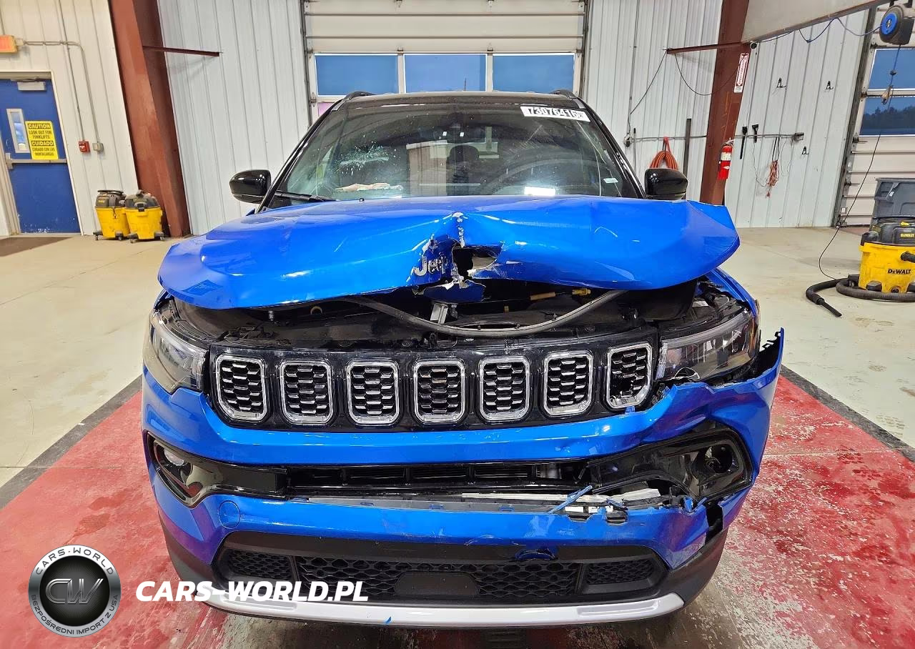 2025 Jeep Compass Limited VIN:3C4NJDCN3ST605329 - 5