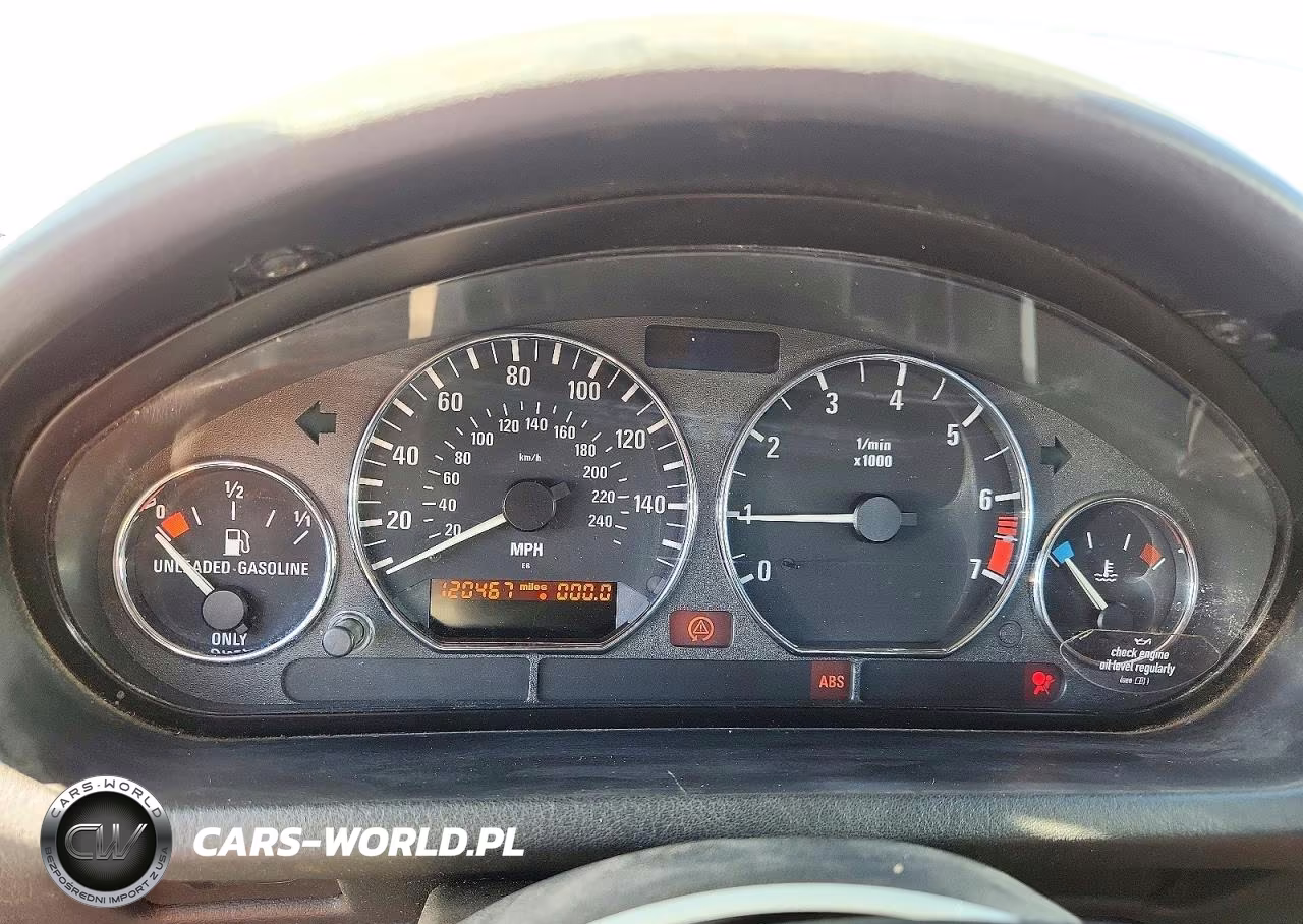 1999 BMW Z3 2.3 VIN:4USCH9333XLG00548 - 9