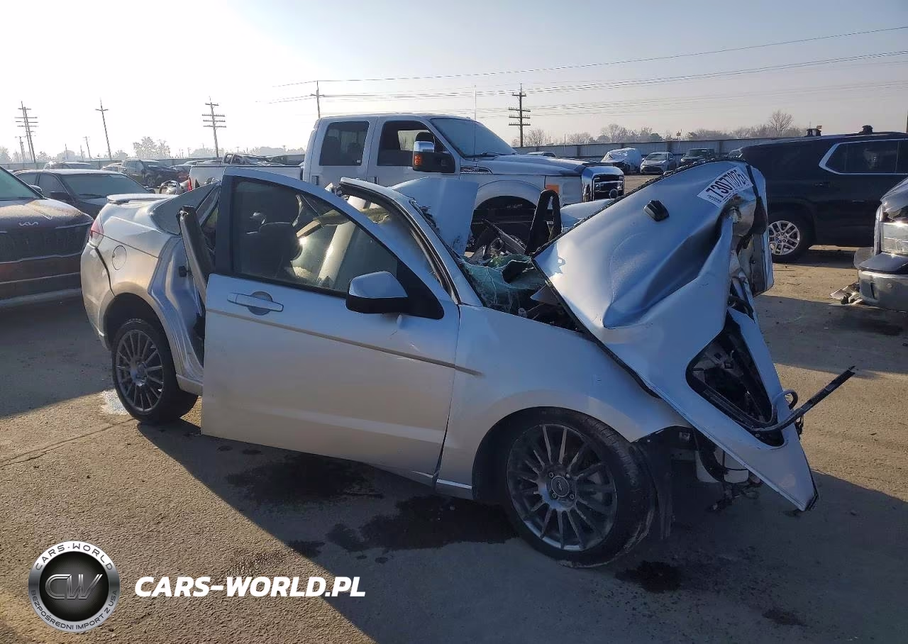 2011 Ford Focus Ses VIN:1FAHP3GN3BW149283 - 4