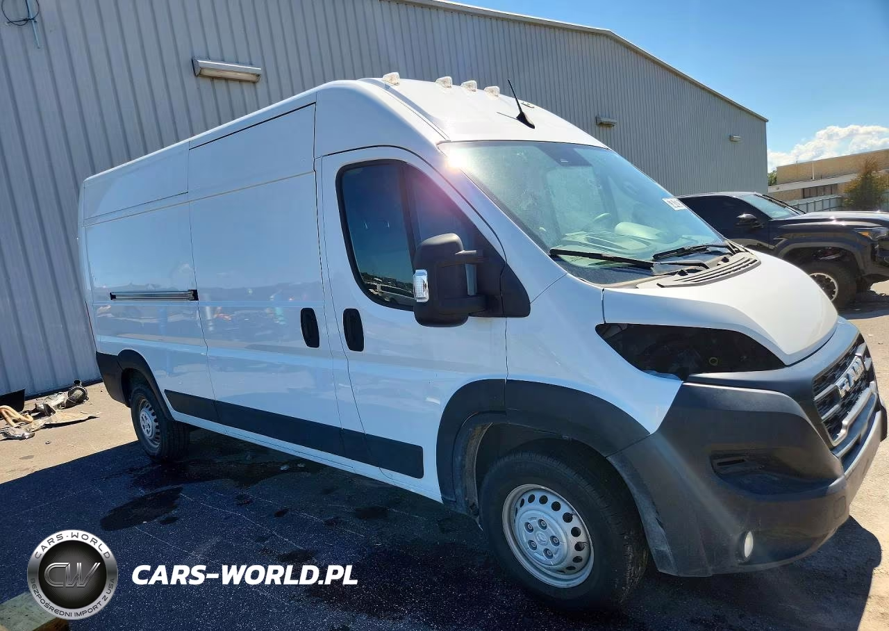 2025 Ram Promaster 2500 Delivery Van VIN:3C6LRVDG6SE512550 - 4
