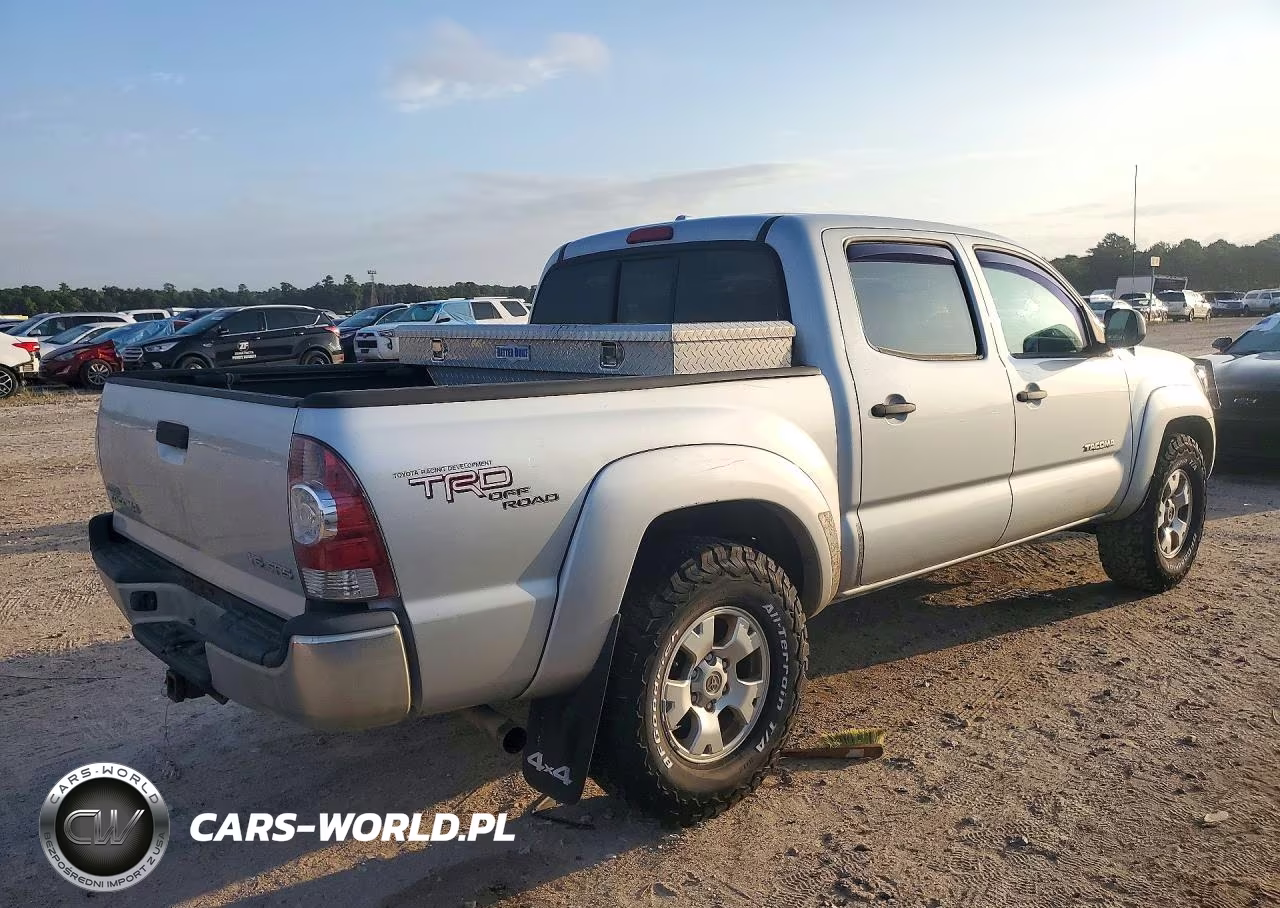 2010 Toyota Tacoma V6 VIN:3TMLU4EN4AM046183 - 3