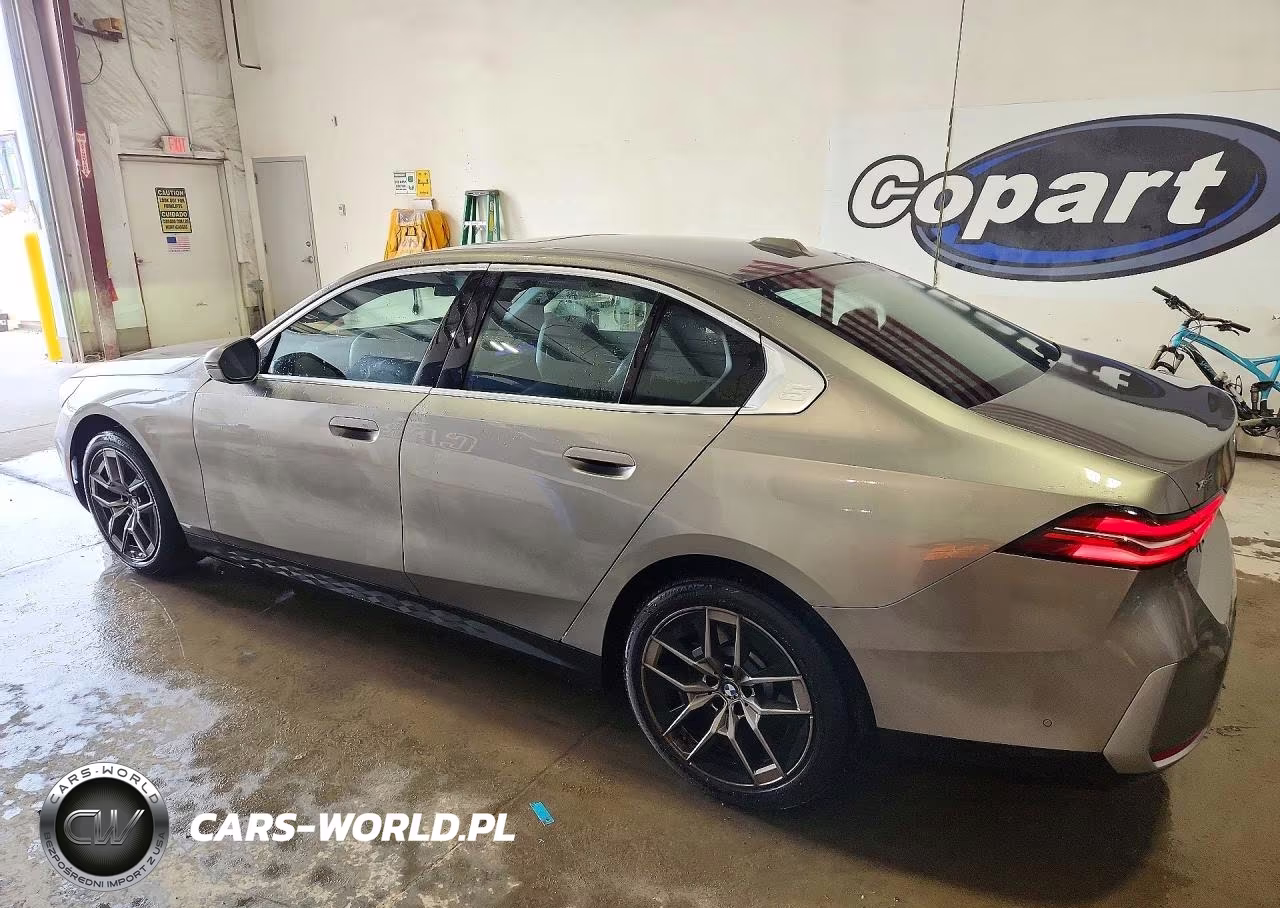 2027 BMW 530 Xi VIN:WBA53FJ03VCY23748 - 2