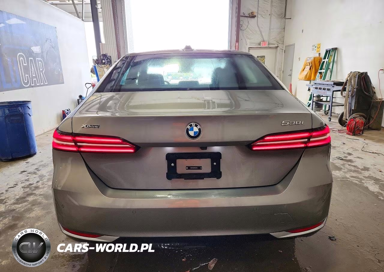 2027 BMW 530 Xi VIN:WBA53FJ03VCY23748 - 6