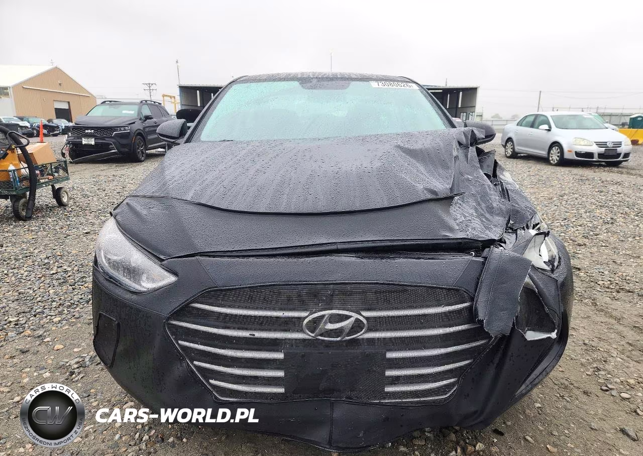 2018 Hyundai Elantra Se VIN:5NPD74LF4JH383014 - 5