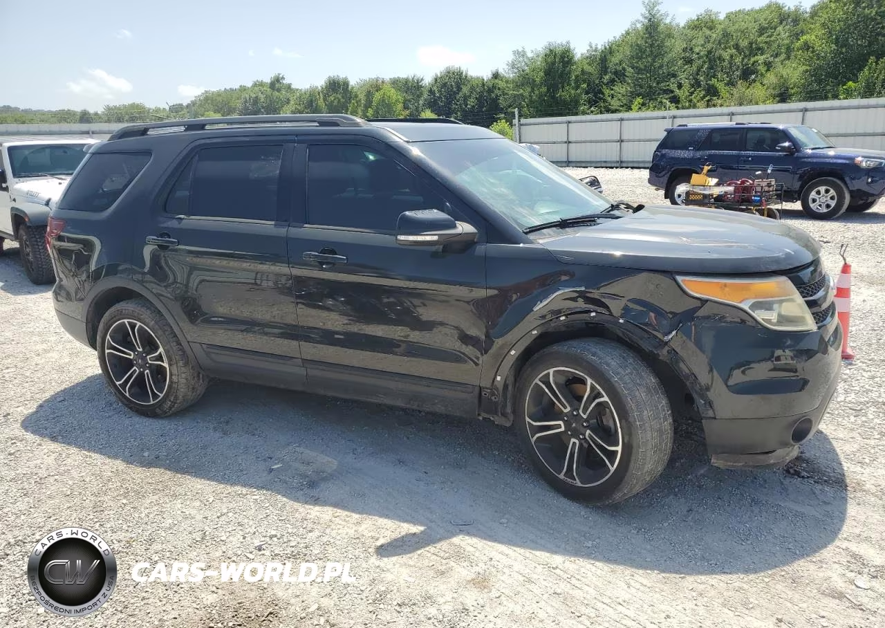 2015 Ford Explorer Sport VIN:1FM5K8GT2FGC02638 - 4