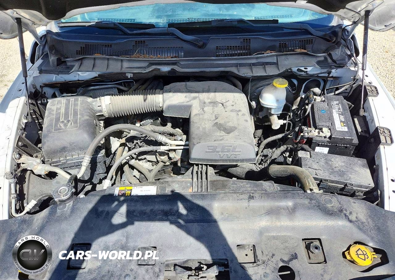 2021 Ram 1500 Classic Tradesman VIN:1C6RR6FG1MS593843 - 11