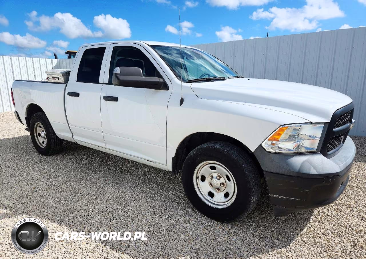 2021 Ram 1500 Classic Tradesman VIN:1C6RR6FG1MS593843 - 4