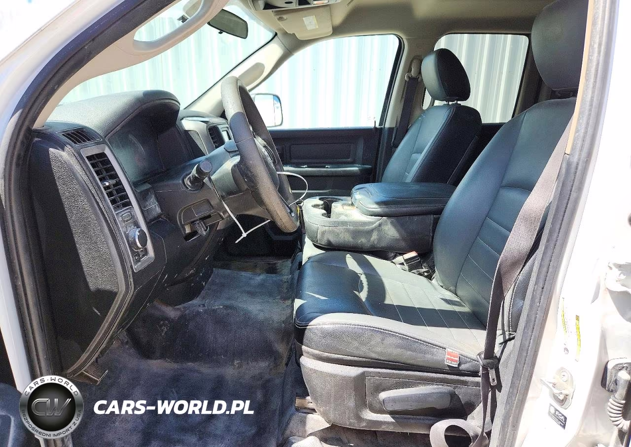 2021 Ram 1500 Classic Tradesman VIN:1C6RR6FG1MS593843 - 7