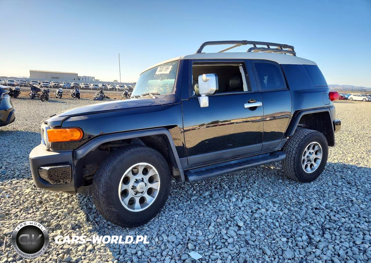 2011 Toyota Fj Cruiser Base