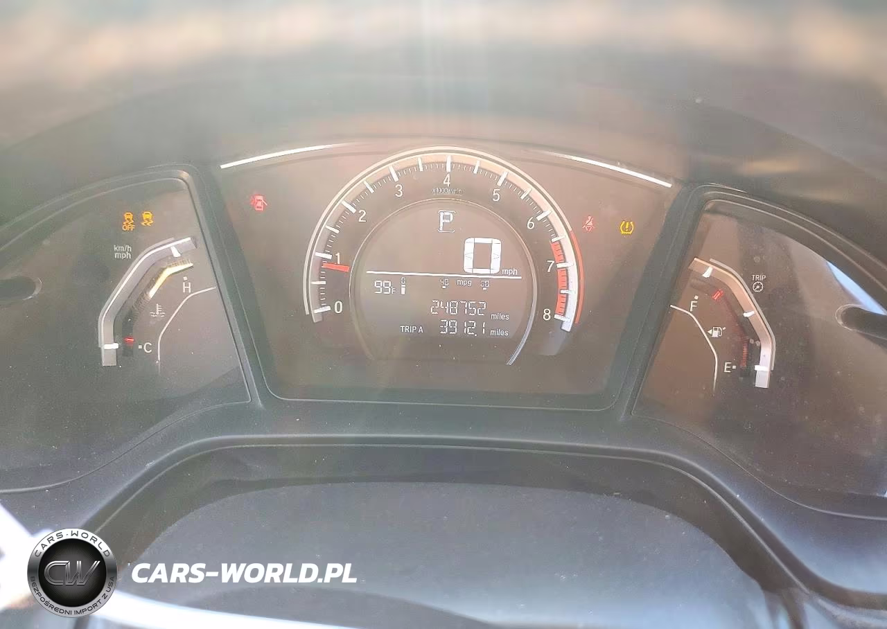 2018 Honda Civic Sport VIN:SHHFK7H41JU408089 - 9