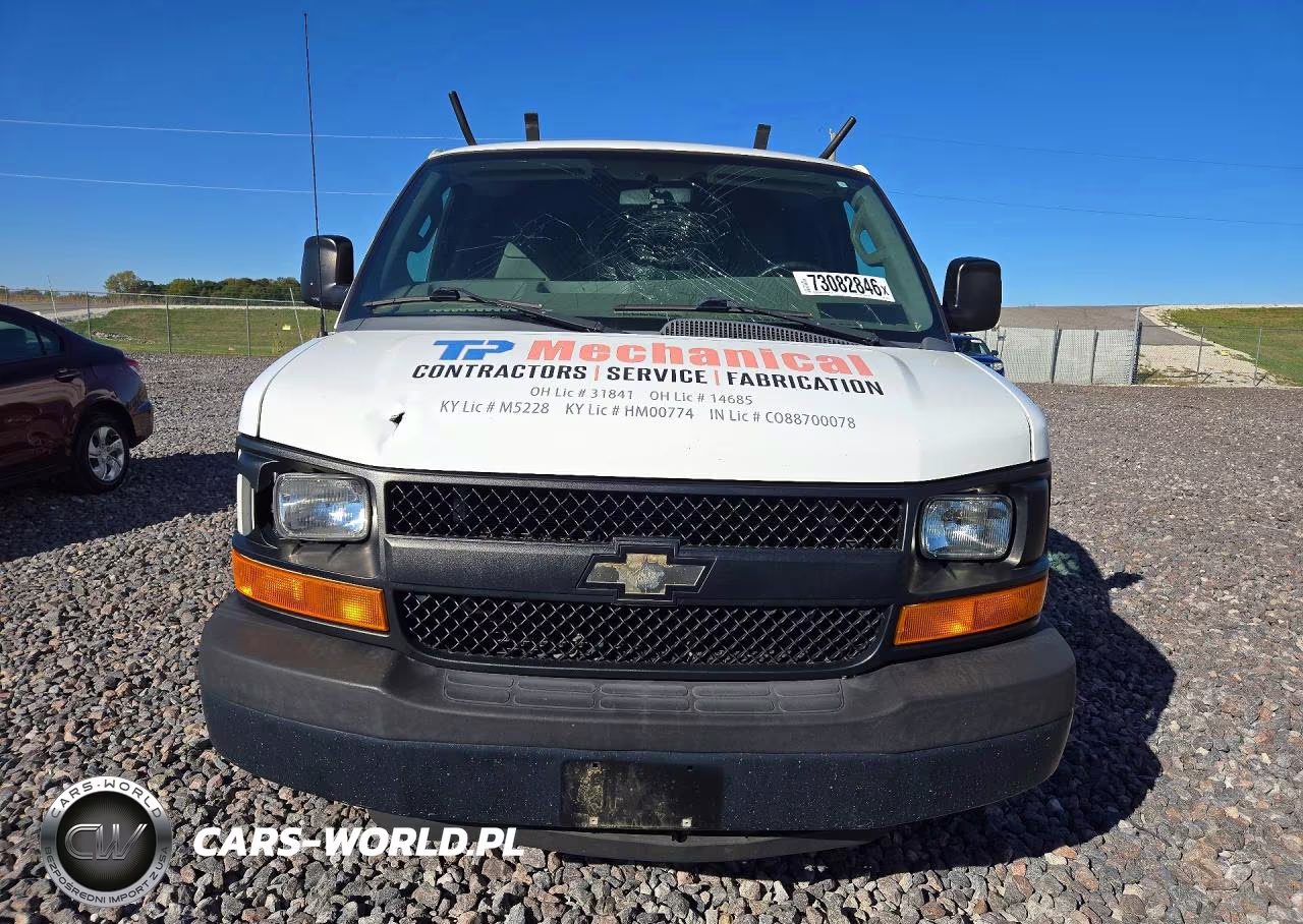 2016 Chevrolet Express G2500 VIN:1GCWGAFF8G1118213 - 5