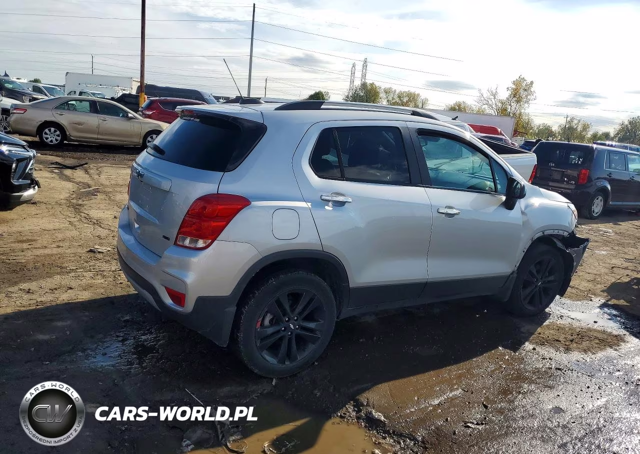 2018 Chevrolet Trax 1Lt VIN:3GNCJPSB1JL300479 - 3
