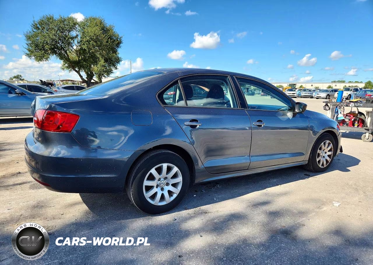 2011 Volkswagen Jetta Base VIN:3VW2K7AJ3BM103932 - 3
