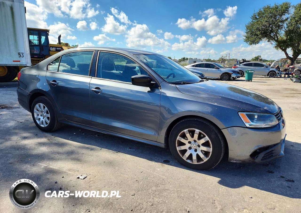 2011 Volkswagen Jetta Base VIN:3VW2K7AJ3BM103932 - 4