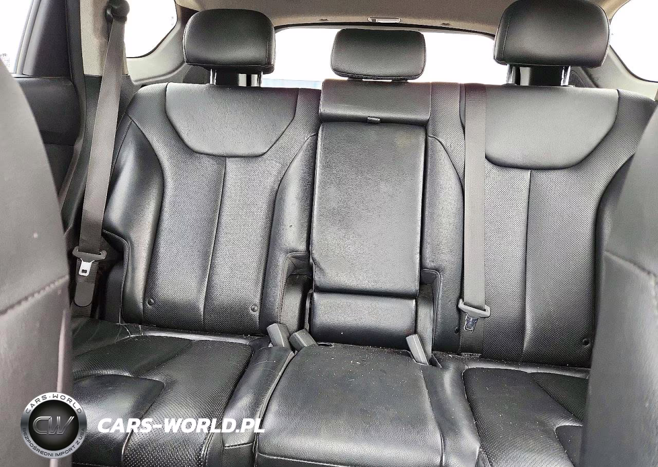 2019 Hyundai Santa Fe Ultimate 2.0T VIN:5NMS5CAA7KH107780 - 10