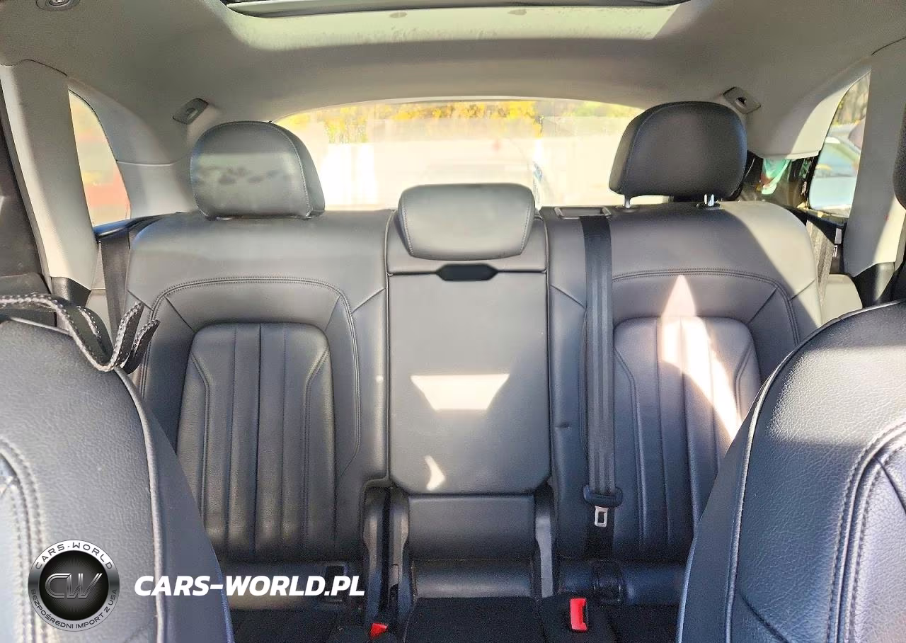 2019 Audi Q5 Premium Plus VIN:WA1BNAFY5K2064923 - 10