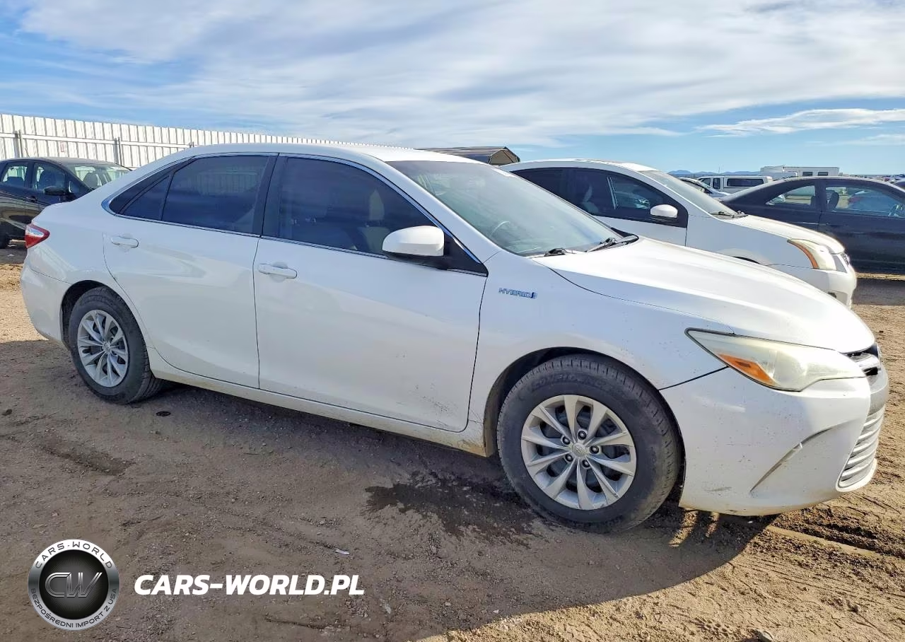2015 Toyota Camry Hybrid Le VIN:4T1BD1FK2FU164875 - 4