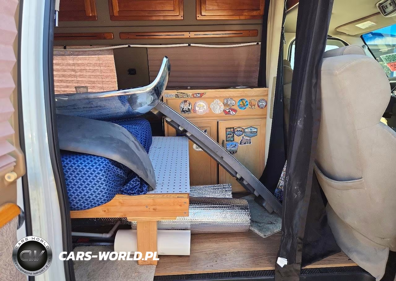 2005 Ford Econoline E150 Van VIN:1FDRE14L95HB24713 - 11