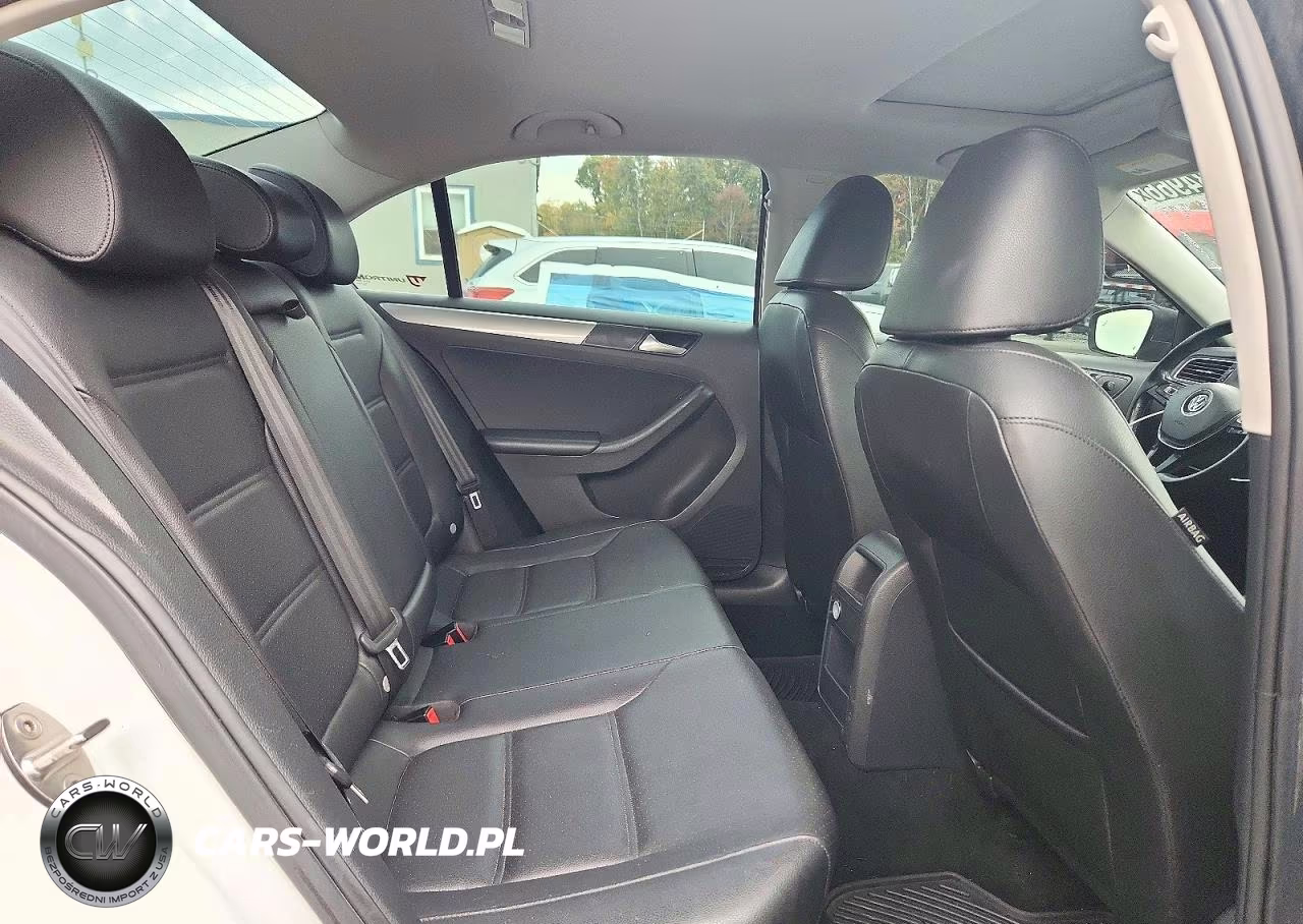 2018 Volkswagen Jetta Se VIN:3VWDB7AJ1JM228371 - 10