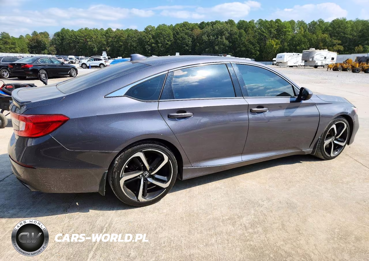 2018 Honda Accord Sport VIN:1HGCV1F30JA163198 - 3