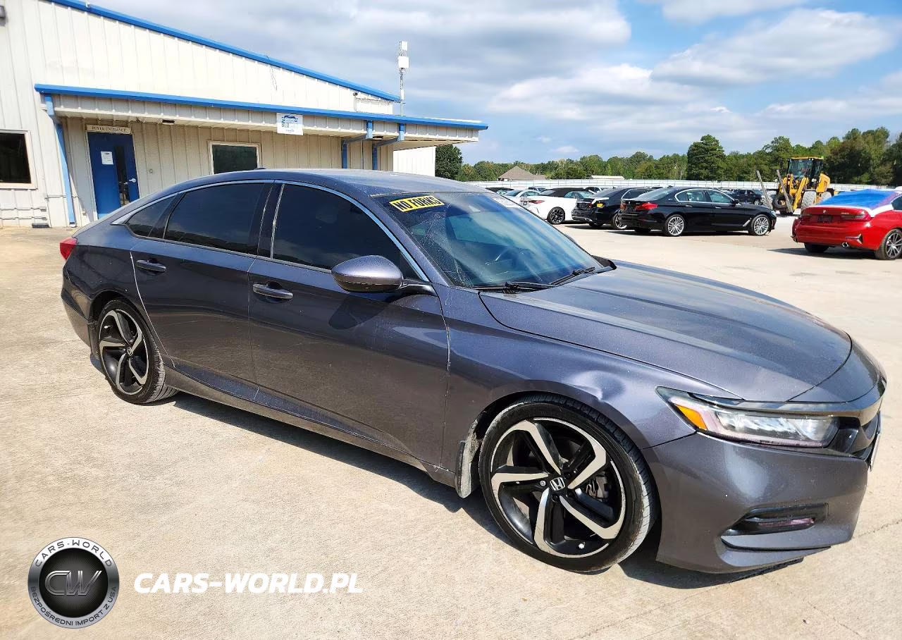 2018 Honda Accord Sport VIN:1HGCV1F30JA163198 - 4