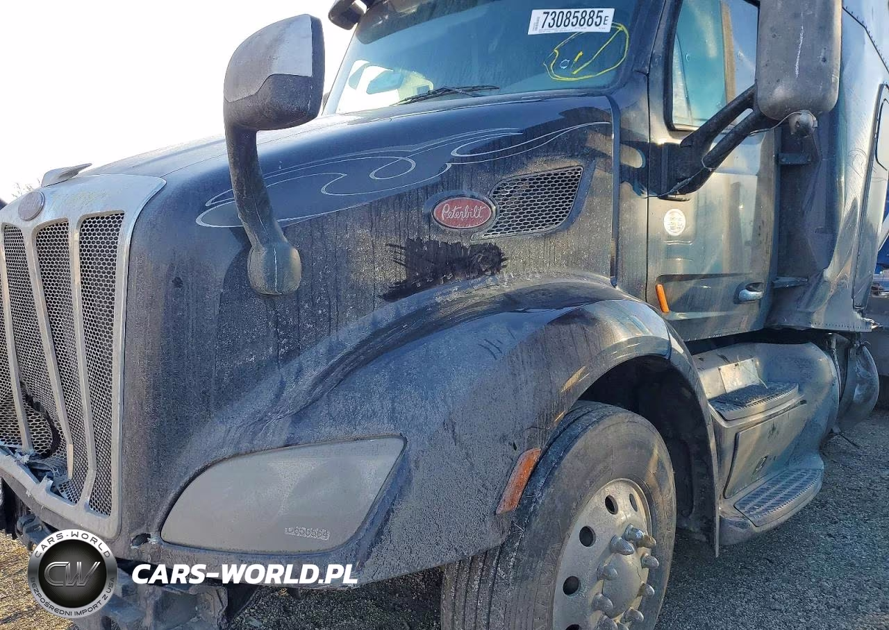 2019 Peterbilt 579 Semi Truck VIN:1XPBDP9X3KD656564 - 9
