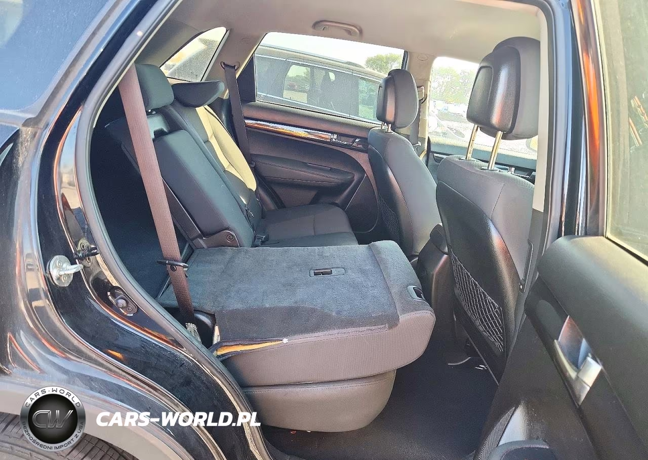 2013 Kia Sorento Lx VIN:5XYKT3A6XDG381747 - 10