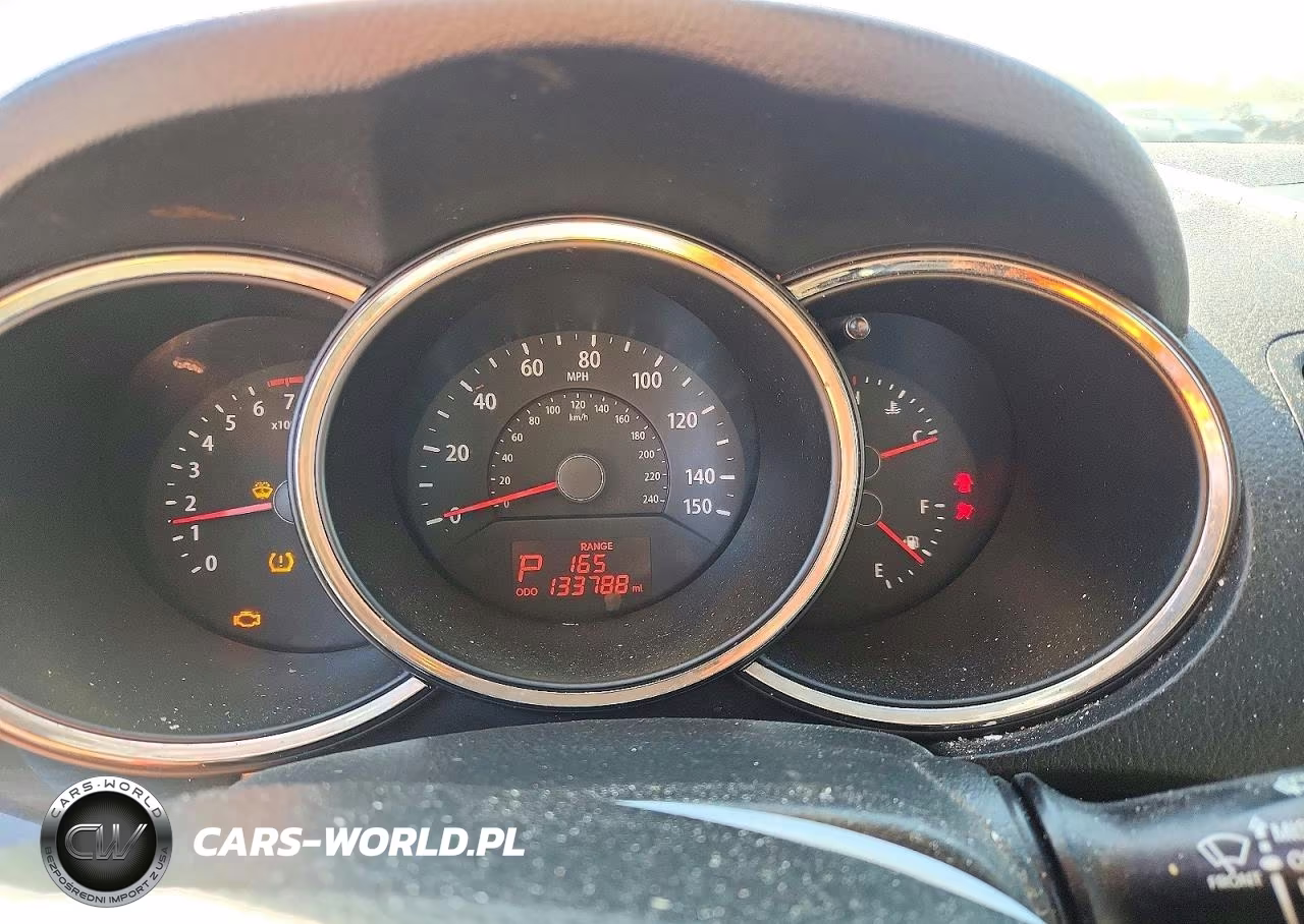 2013 Kia Sorento Lx VIN:5XYKT3A6XDG381747 - 9