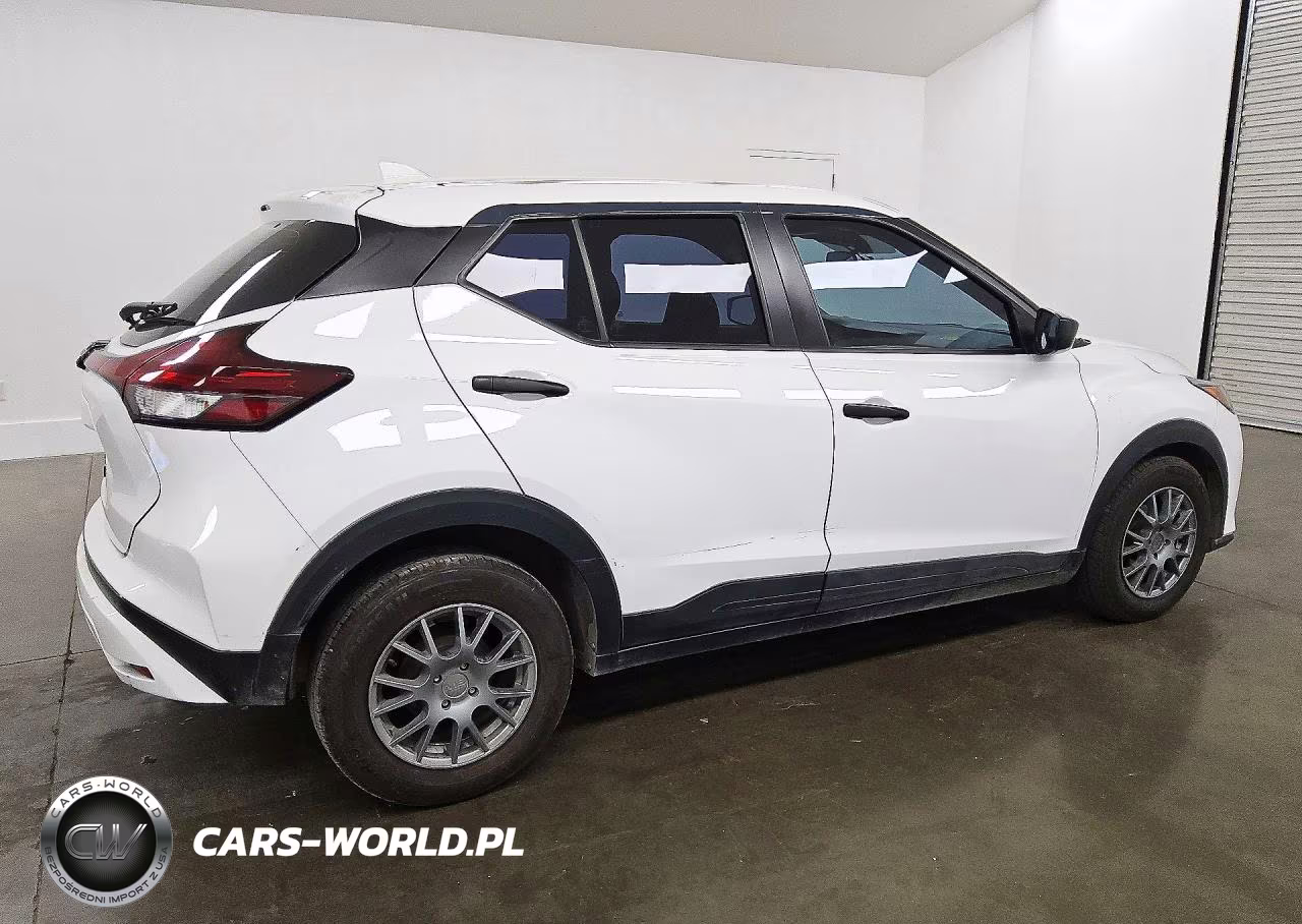 2023 Nissan Kicks S VIN:3N1CP5BV4PL562790 - 3