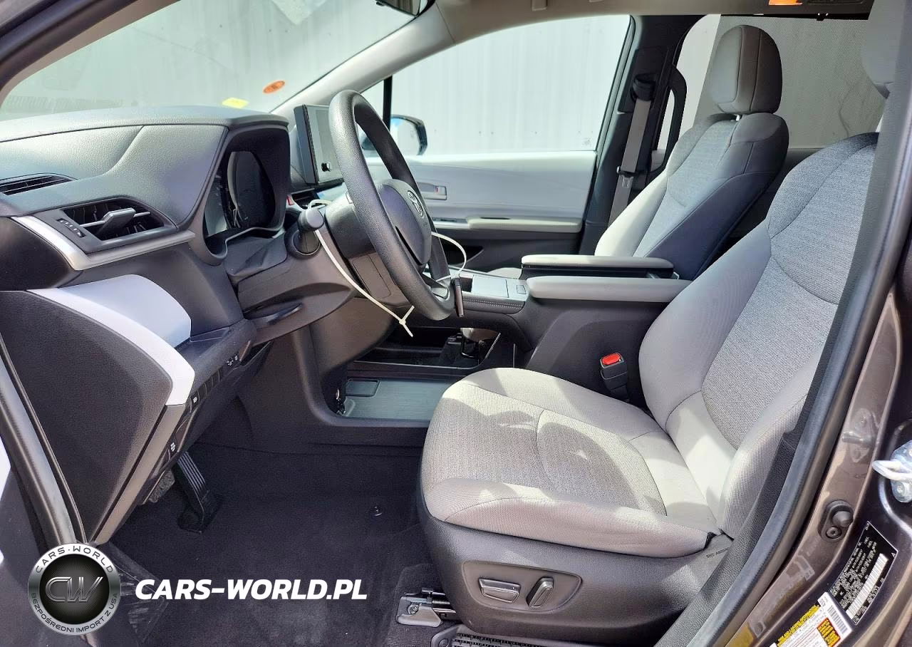 2025 Toyota Sienna Le VIN:5TDKSKFC3SS194779 - 7