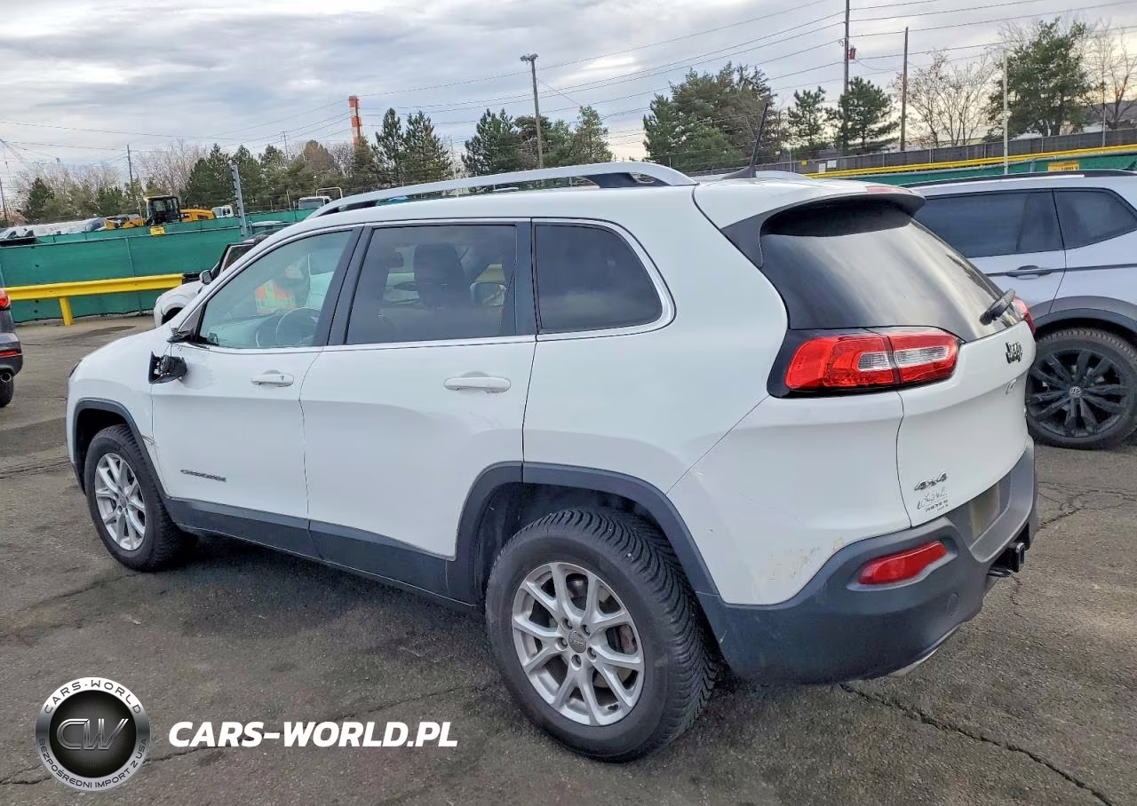 2017 JEEP CHEROKEE LATITUDE VIN:1C4PJMCS7HW555326 - 2