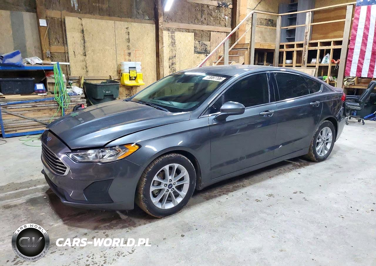 2020 Ford Fusion Se