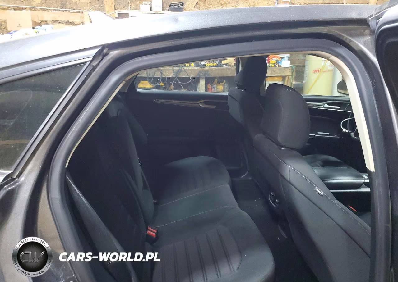 2020 Ford Fusion Se VIN:3FA6P0HD2LR246409 - 10