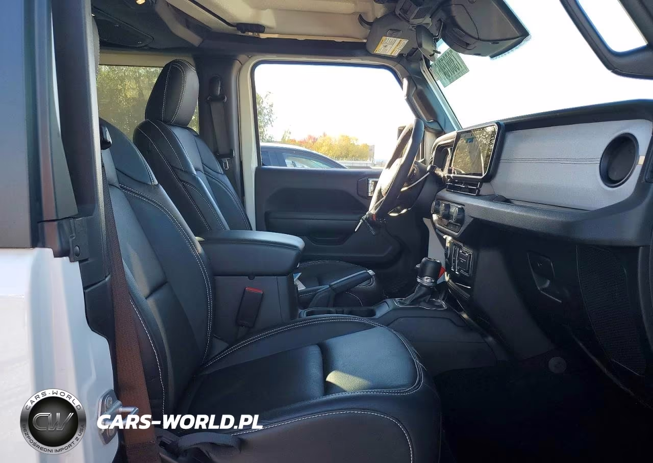 2025 Jeep Wrangler Sport VIN:1C4PJXAN4SW590119 - 10