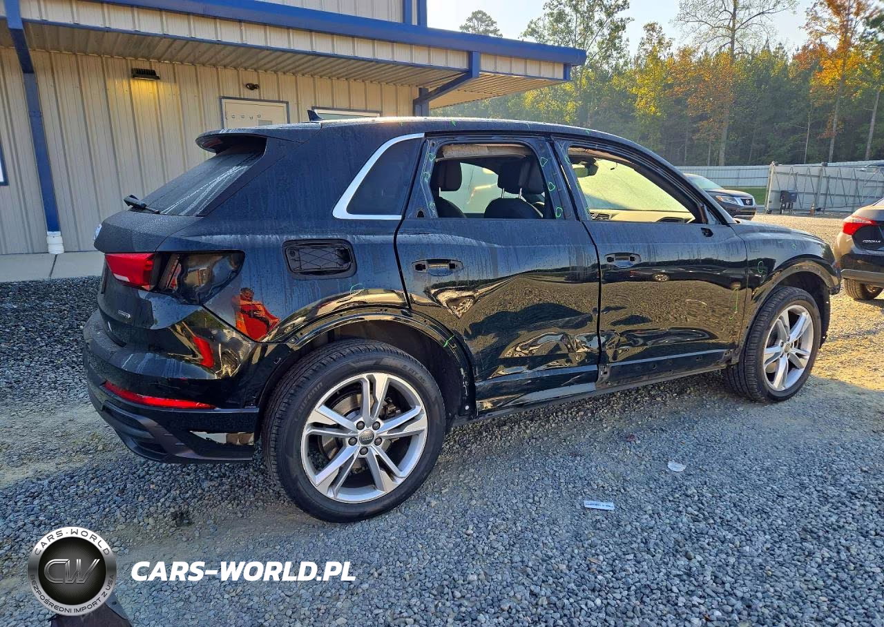 2019 Audi Q3 Premium Plus S-Line VIN:WA1EECF30K1065268 - 3