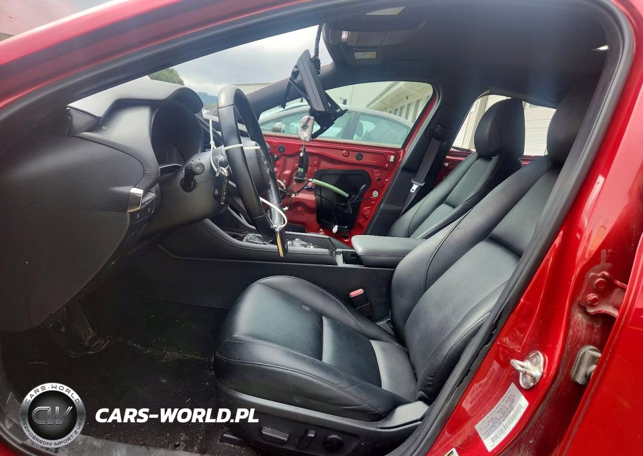 2020 Mazda 3 Preferred VIN:JM1BPAMM8L1159869 - 7