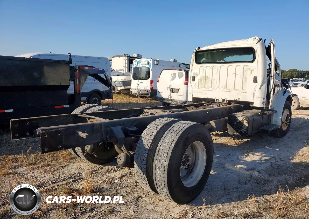 2007 Freightliner M2 106 Med VIN:1FVACWDC77HY36147 - 3